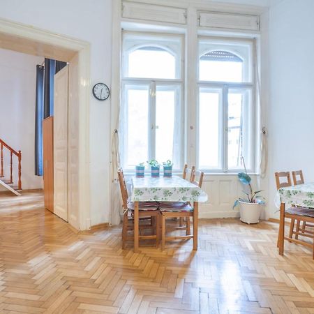 Cedar Inn Budapest - Palace District מראה חיצוני תמונה