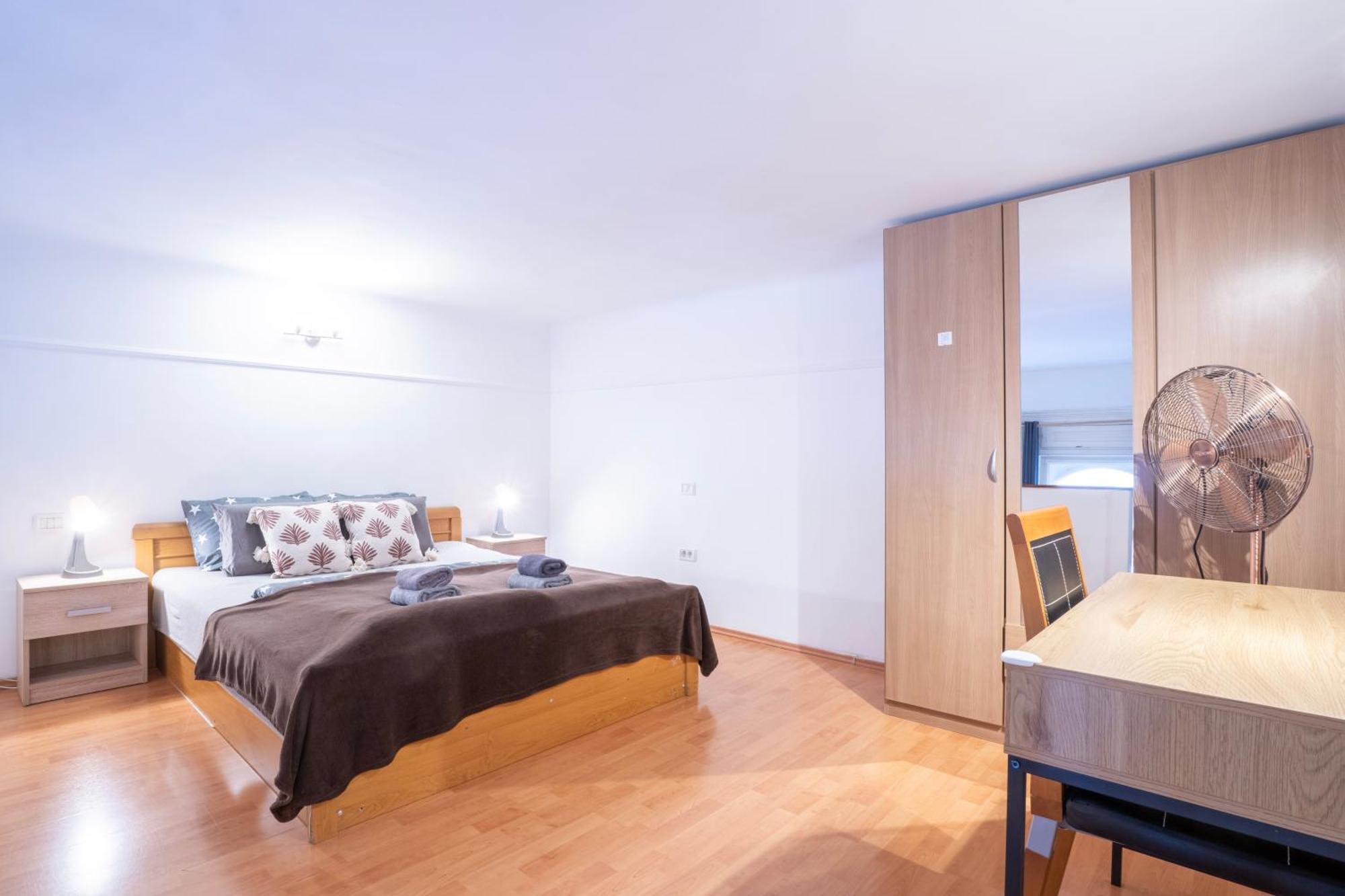 Cedar Inn Budapest - Palace District מראה חיצוני תמונה
