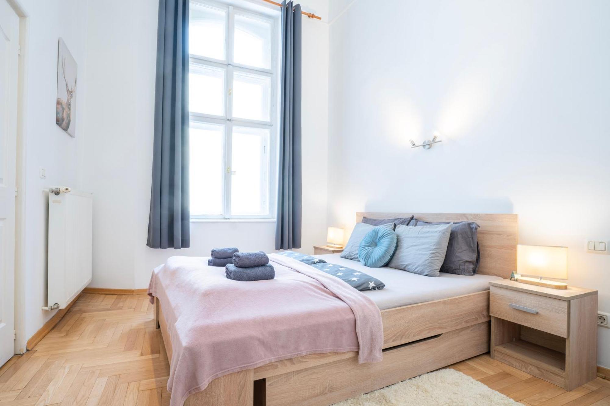 Cedar Inn Budapest - Palace District מראה חיצוני תמונה