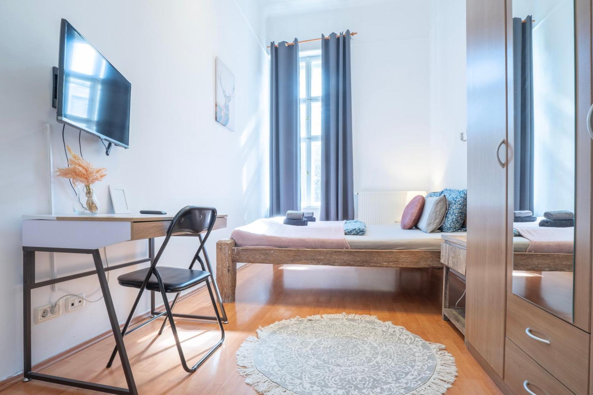 Cedar Inn Budapest - Palace District מראה חיצוני תמונה
